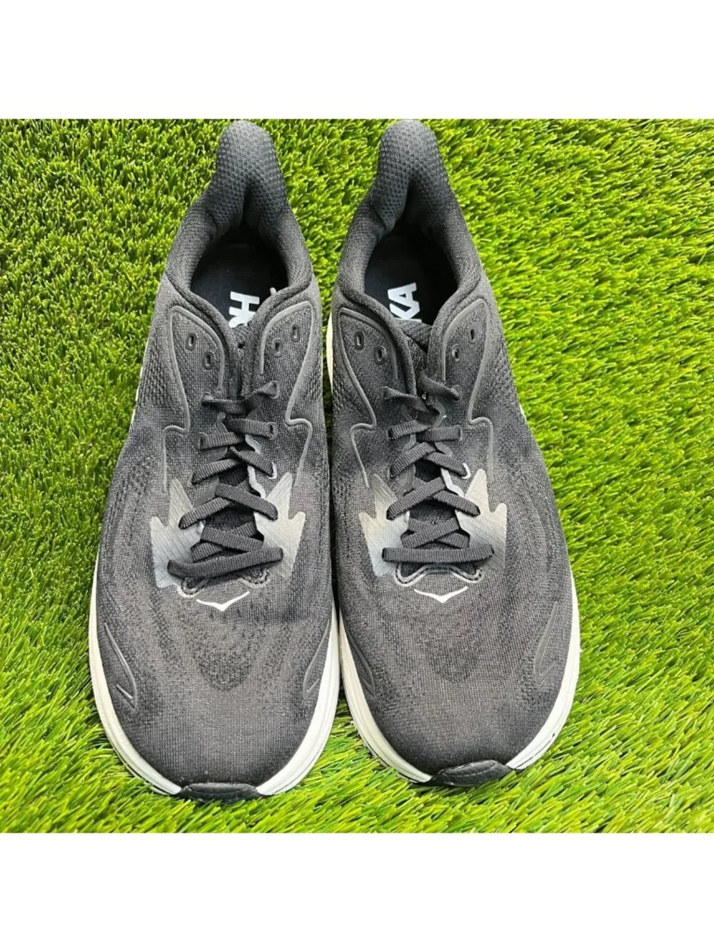 Hoka One One Clifton 10 Mens Size 11 Black White Athletic Running Shoes Sneakers